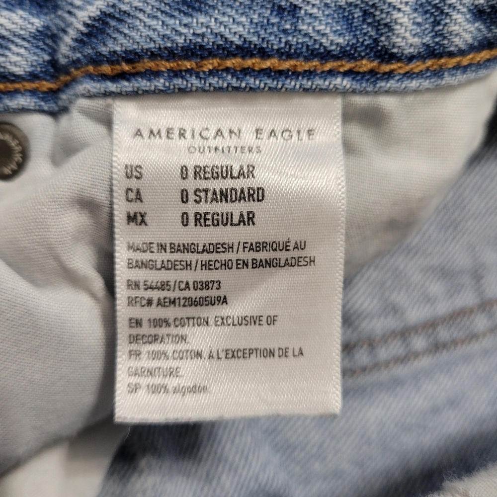 American Eagle Outfitters Light Blue High Rise Distressed Jeans - Picture 7 of 7